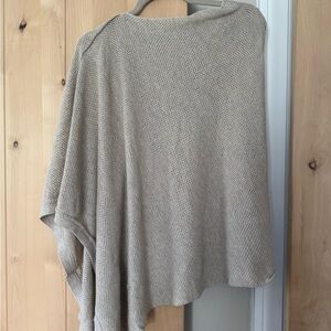 Breast feeding sweater poncho